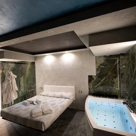 Garda Fantasy Paradise Silver O Gold * Desenzano del Garda